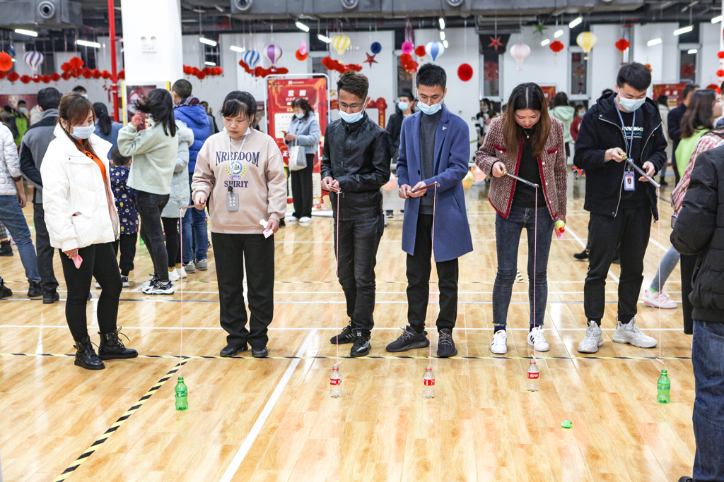 Huayi Micro Electric Co., Ltd. held the Spring Festival garden tour
