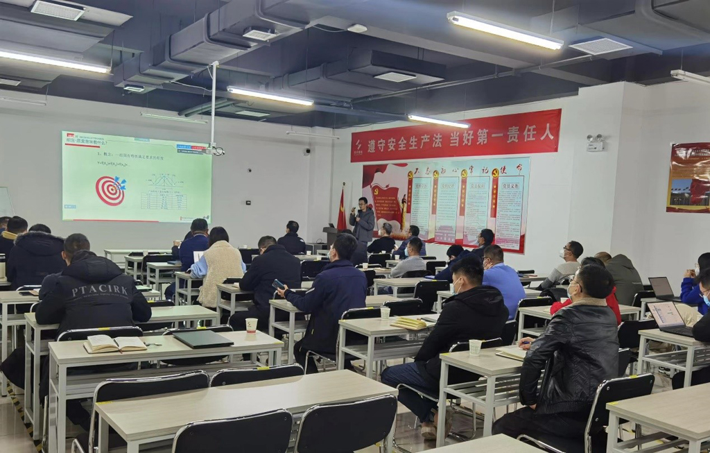 Huayi Microelectronics held the 2022 annual sales meeting